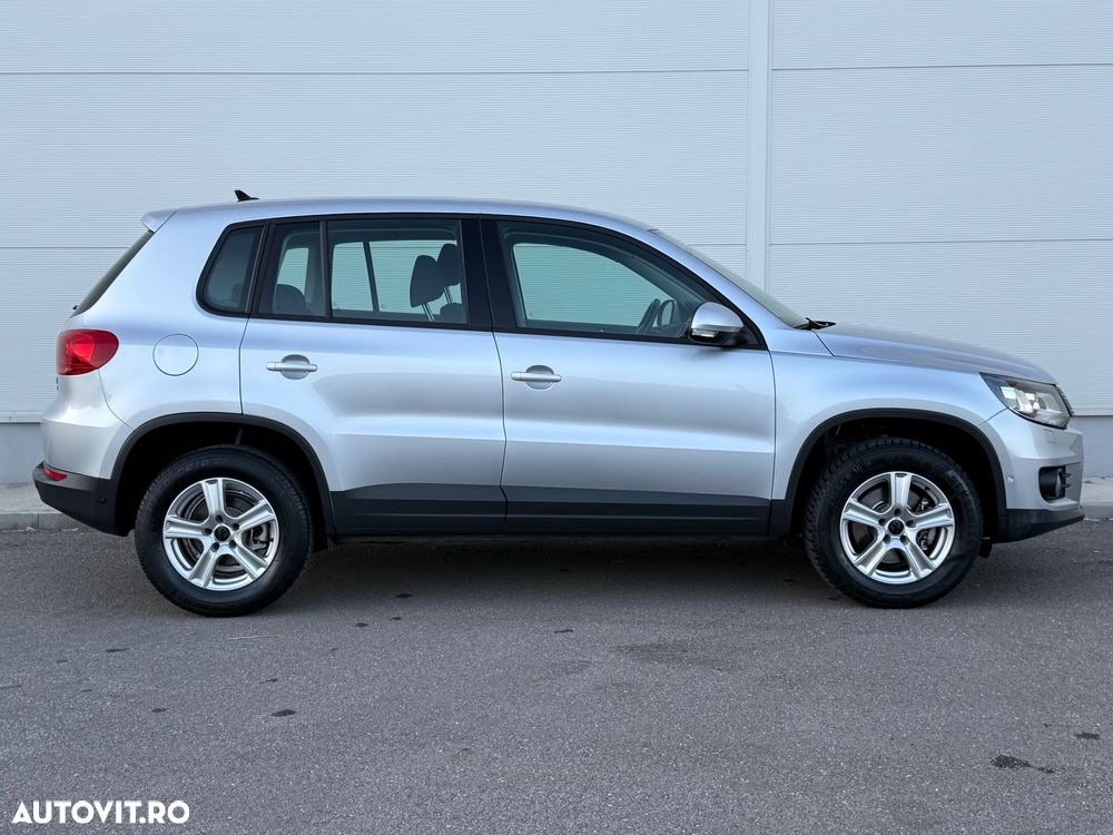 Volkswagen Tiguan 2.0 TDI 4Motion DSG Sport & Style - 4