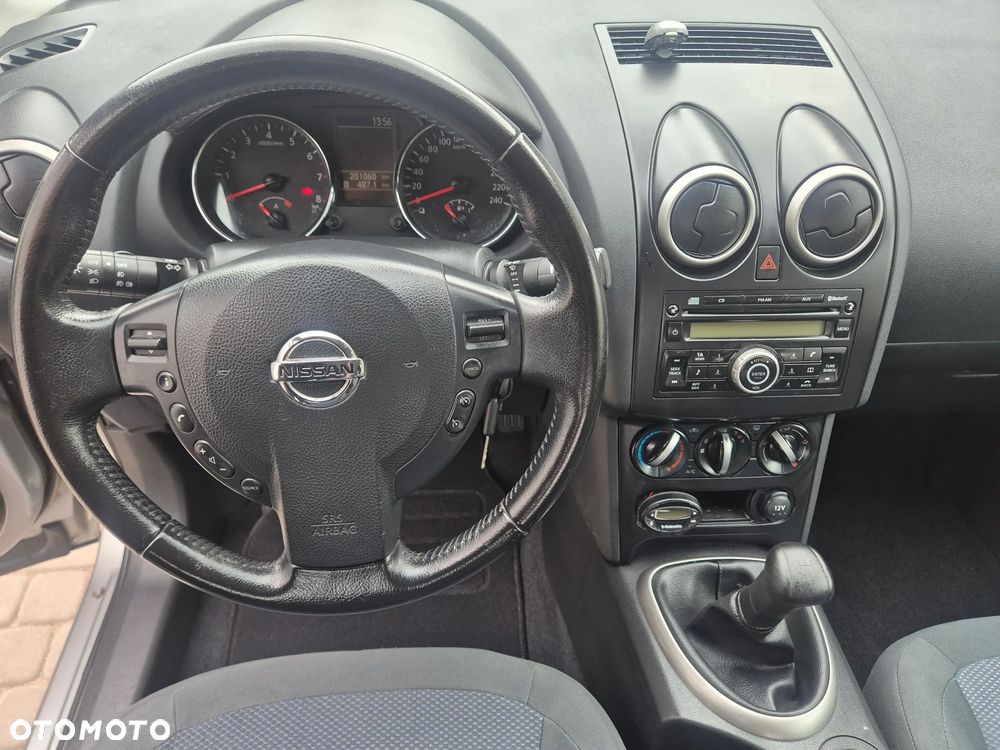 Nissan Qashqai 1.6 360 - 26
