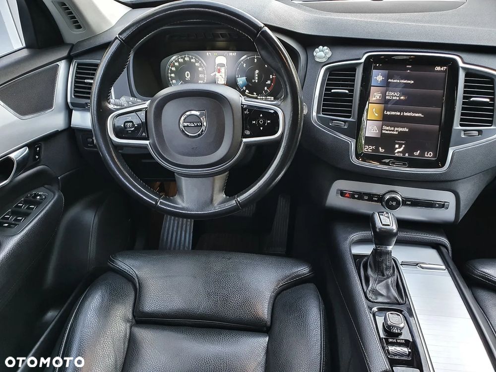 Volvo XC 90 D5 AWD Momentum 7os - 17