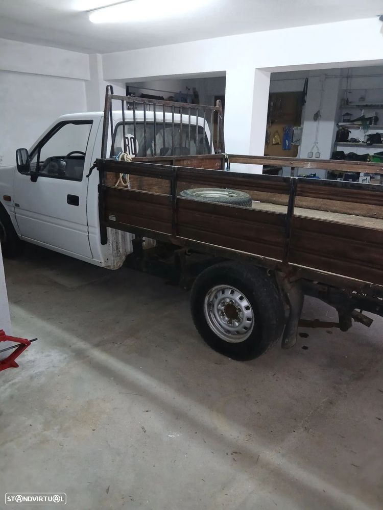 Bedford Brava - 3