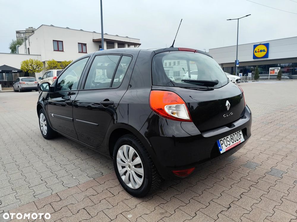 Renault Clio 1.2 16V 75 Expression - 7