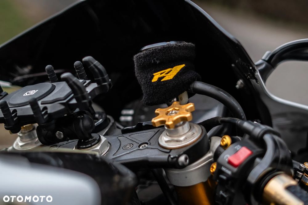 Yamaha YZF - 15