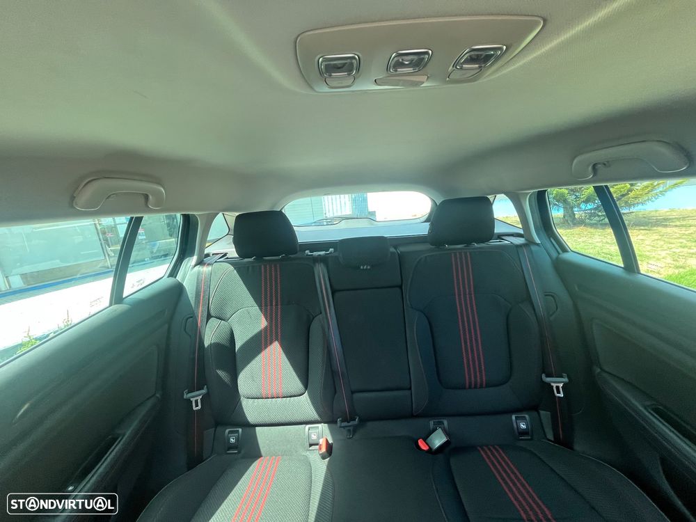 Renault Mégane Sport Tourer 1.5 Blue dCi R.S. Line - 46