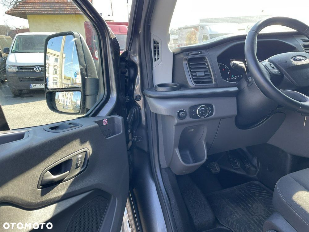 Ford Transit - 10