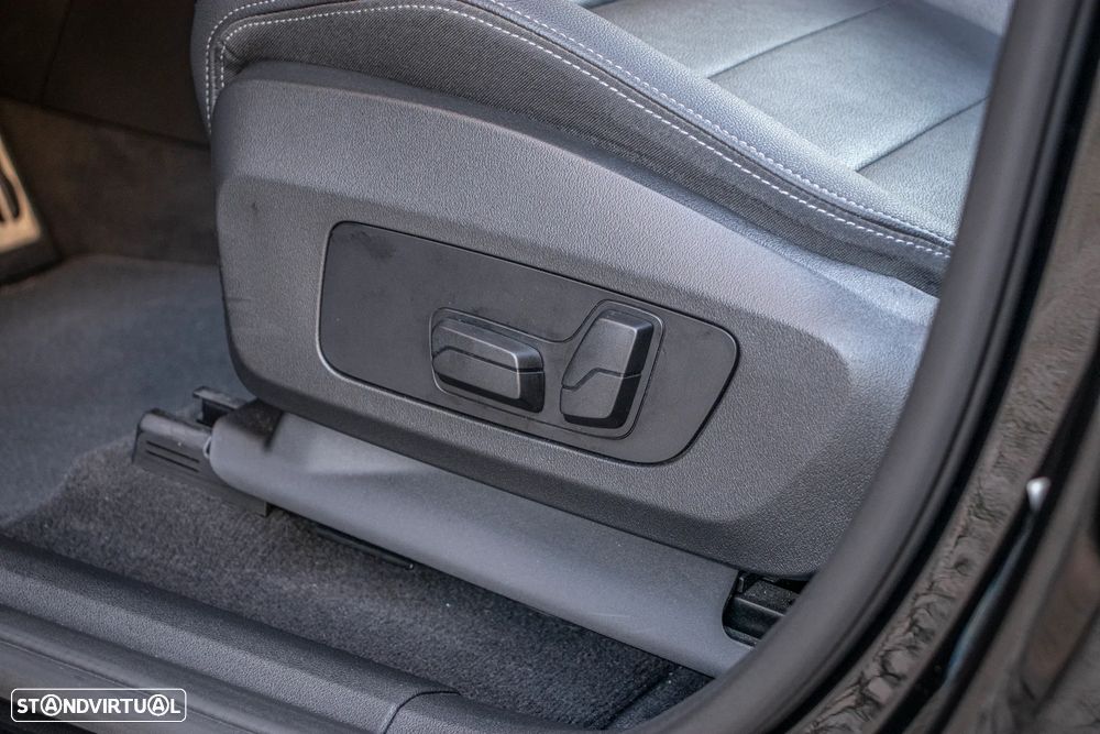 BMW 230xe Active Tourer Pack M - 11