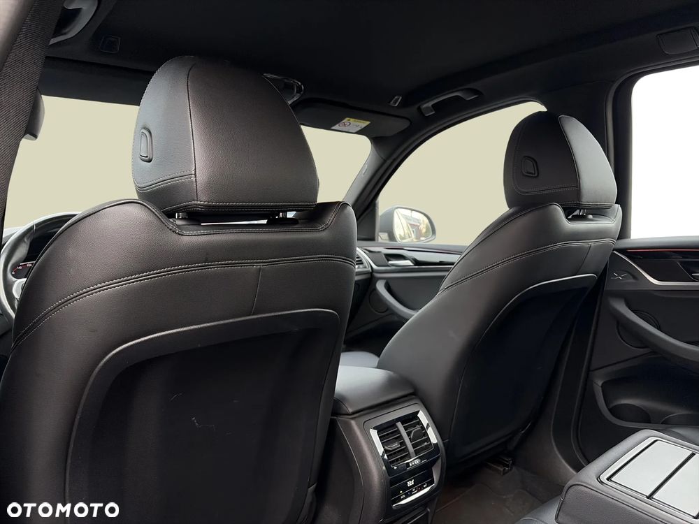 BMW X3 xDrive20i GPF - 16