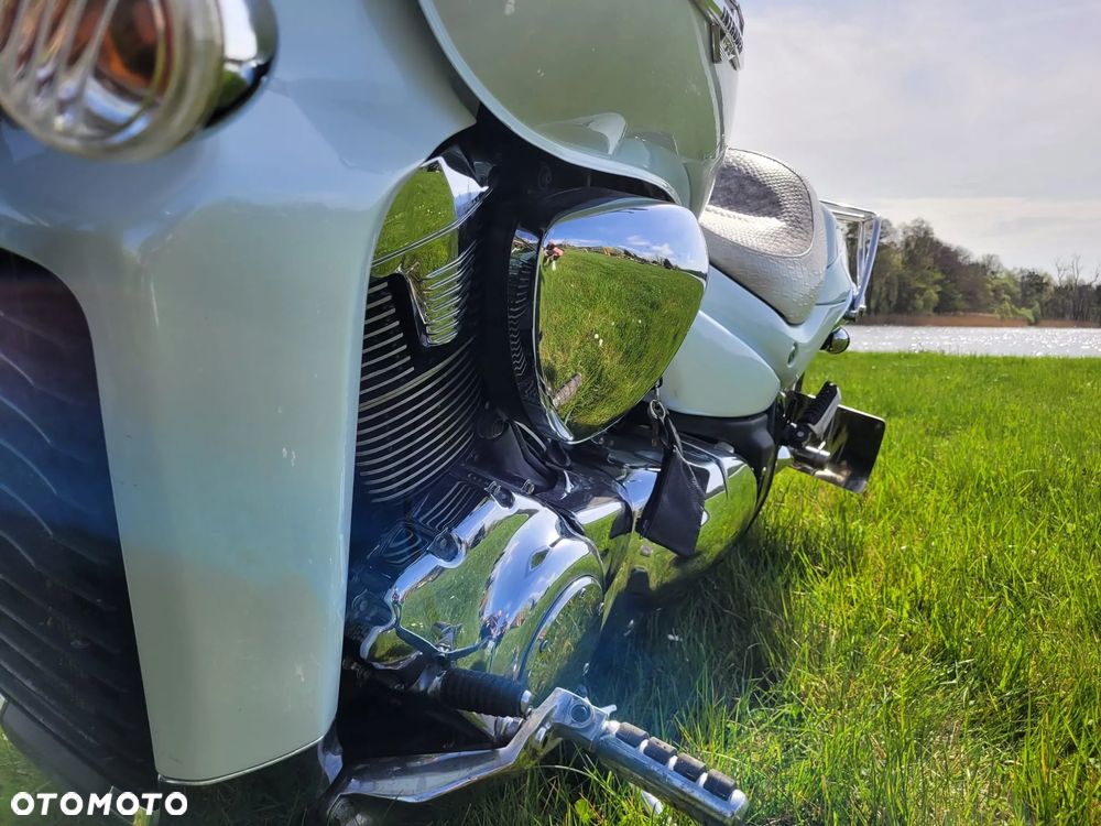 Suzuki Intruder - 9