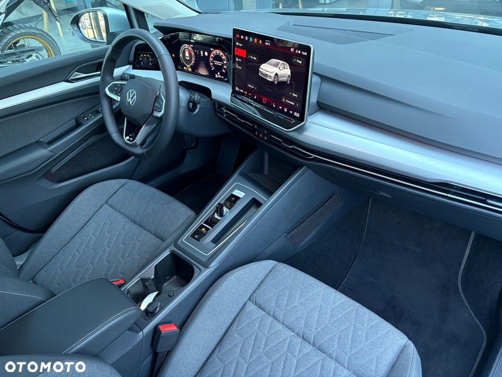 Volkswagen Golf - 17