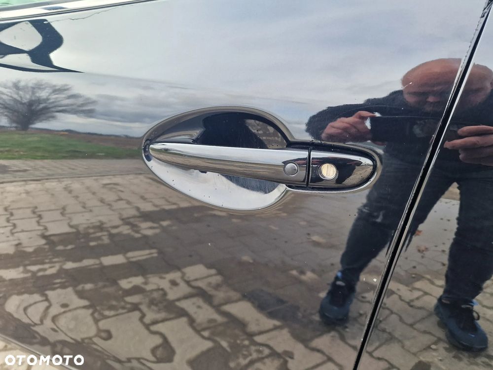 Mazda 3 SKYACTIV-G 120 NAKAMA - 17