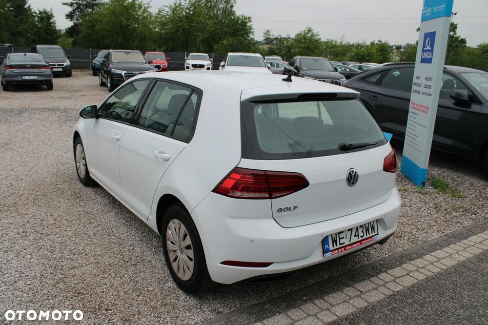 Volkswagen Golf - 8