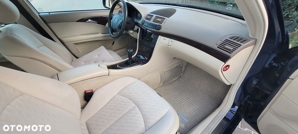Mercedes-Benz Klasa E 220 CDI Elegance - 8