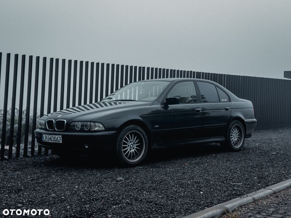 BMW Seria 5 523i - 14