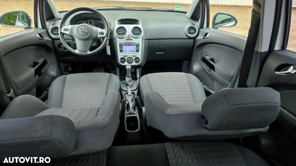 Opel Corsa 1.4 16V Automatik Navi - 8