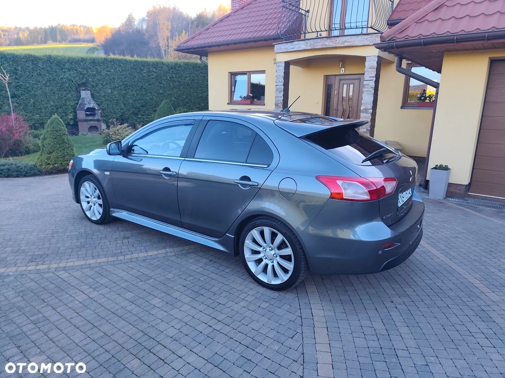 Mitsubishi Lancer 1.8 CVT Intense - 3