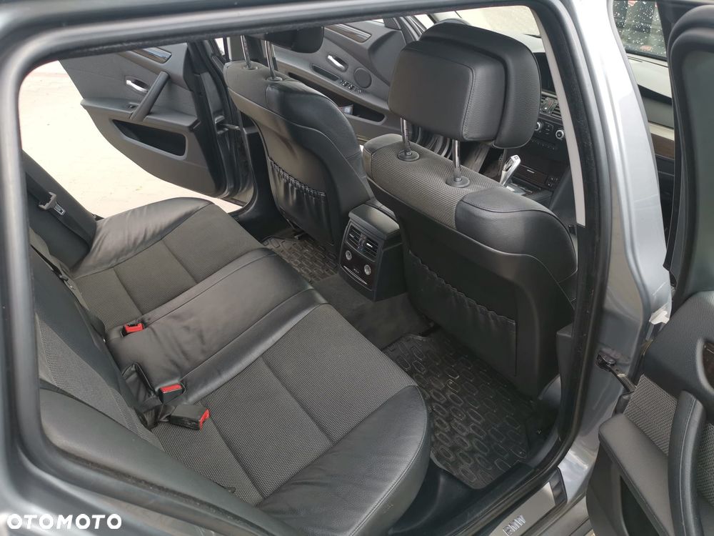 BMW Seria 5 520d - 14