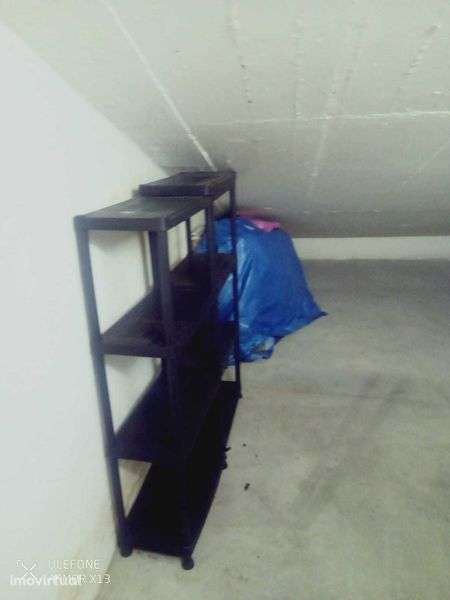 Arrenda-se garagem/armazém 23m2 por 175,00 eur - Grande imagem: 2/4