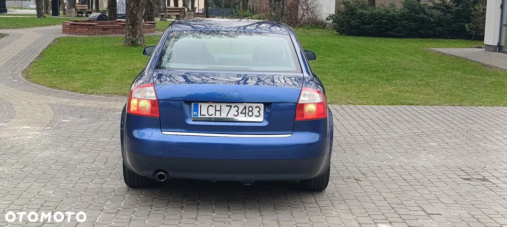 Audi A4 Limousine - 2