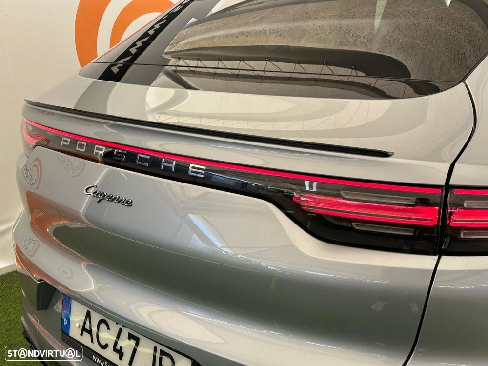 Porsche Cayenne Coupé E-Hybrid - 9