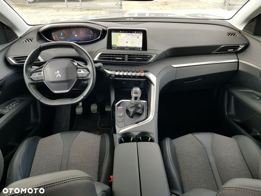 Peugeot 3008 1.5 BlueHDi Allure S&S - 12