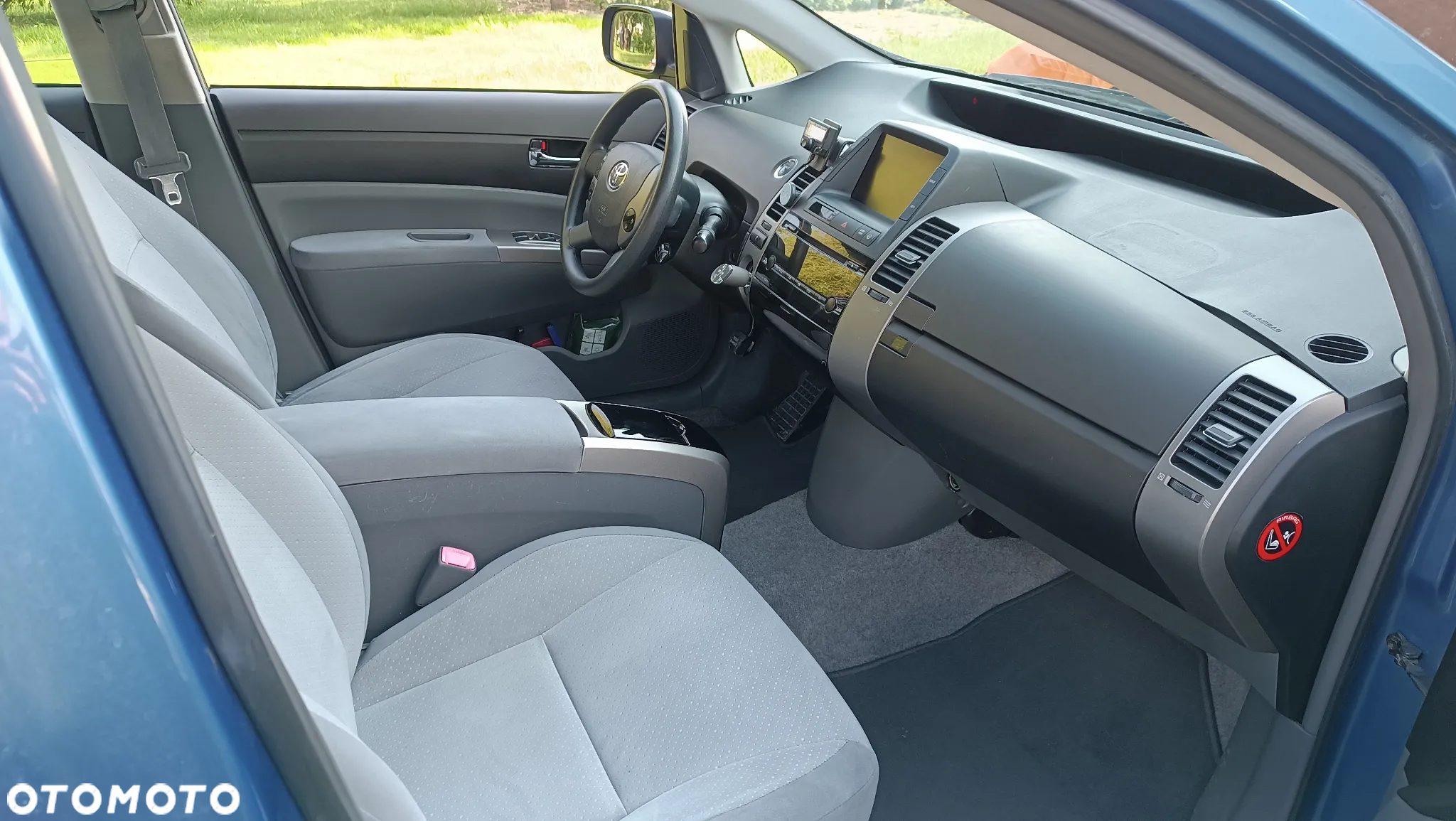 Toyota Prius - 12