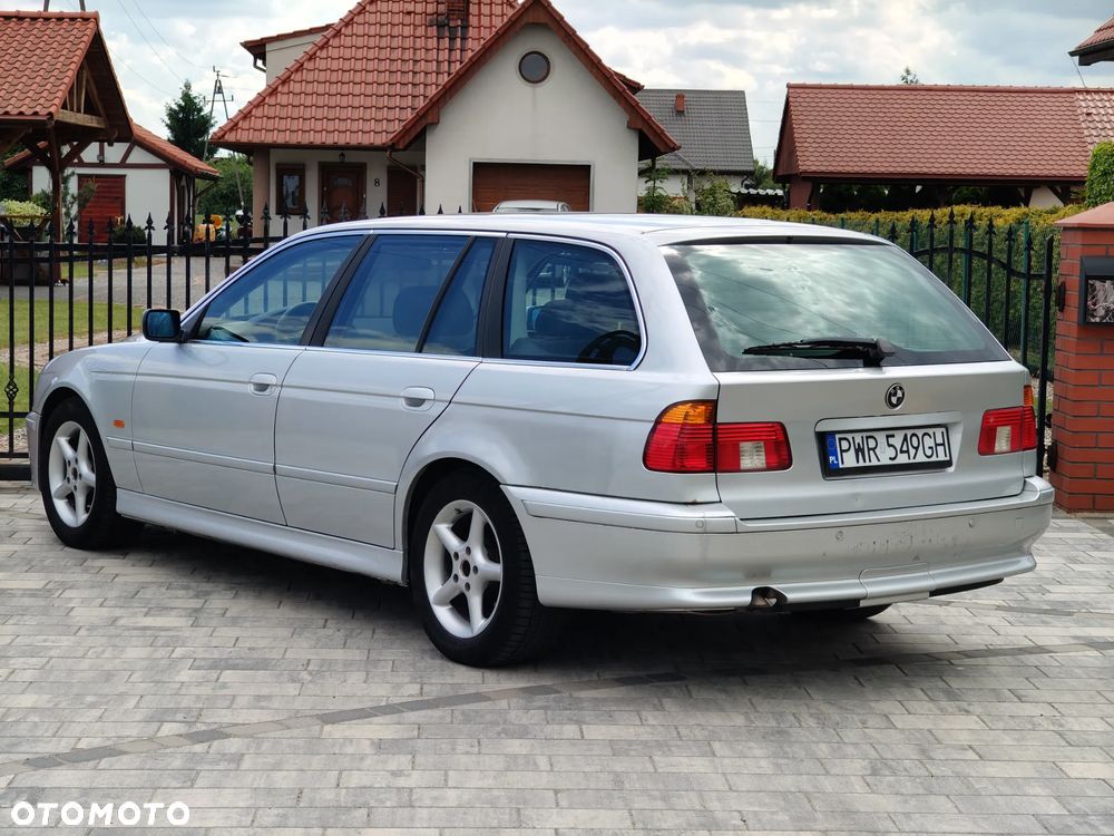 BMW Seria 5 - 12
