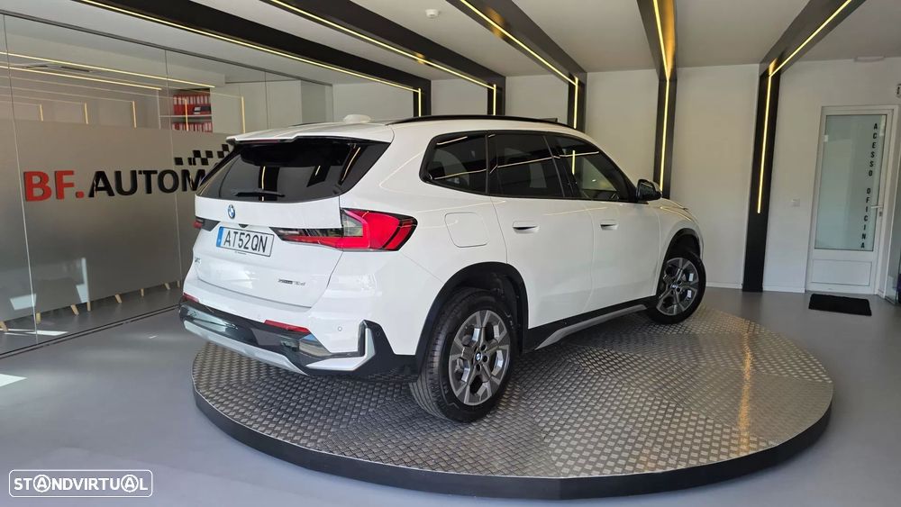 BMW X1 18 d sDrive xLine Auto - 4