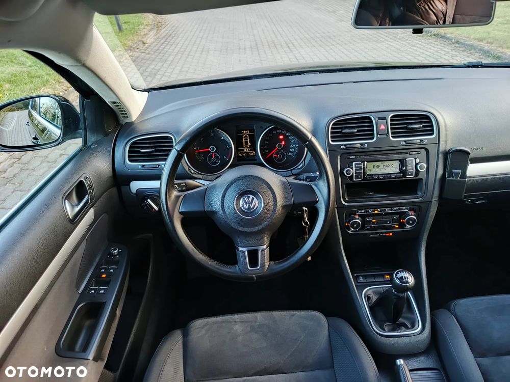 Volkswagen Golf 2.0 TDI DPF Highline - 13