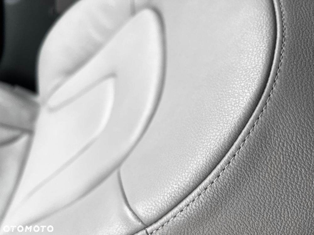 Audi A4 Avant 2.0 TDI DPF S line Sportpaket - 18