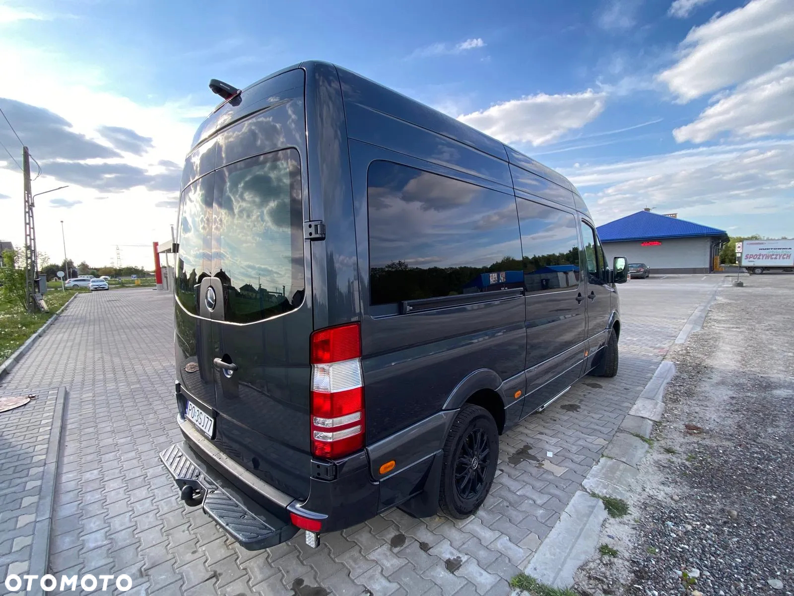 Mercedes-Benz Sprinter - 2