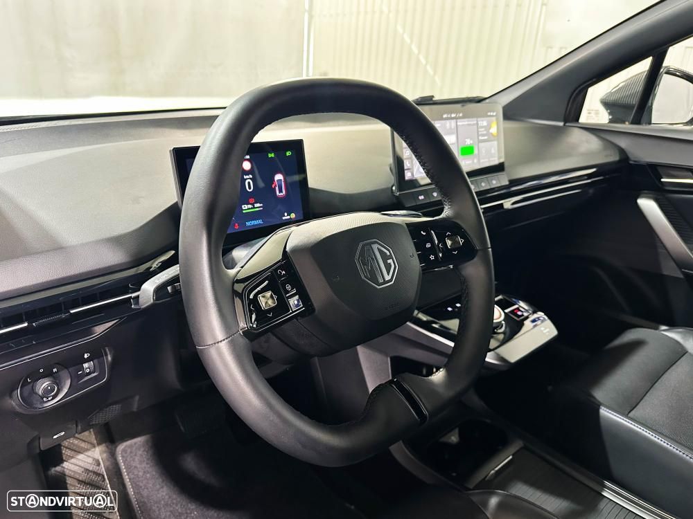MG MG4 77 kWh Extended Range Luxury - 18