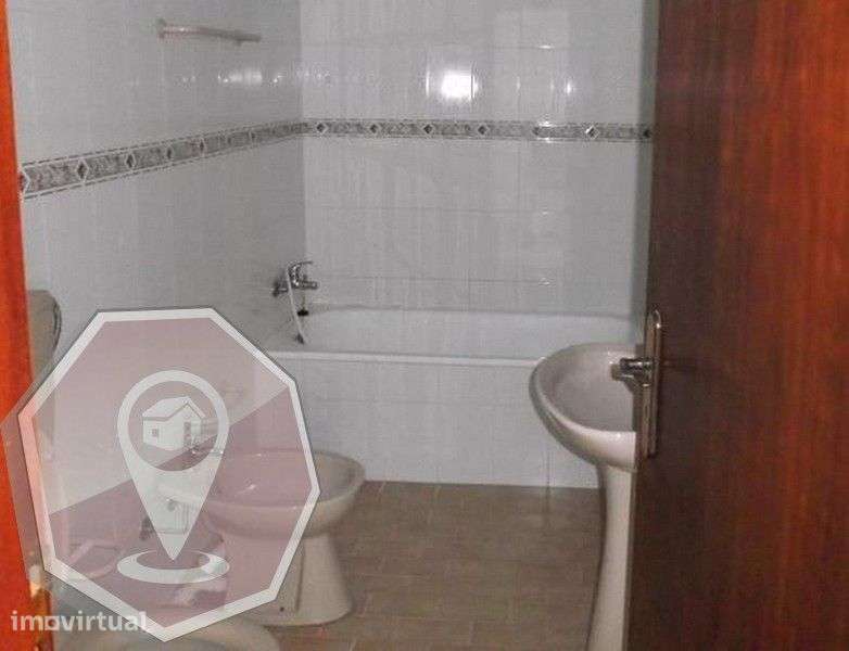 Moradia T2 - zona sossegada a 10 minutos de Oliveira de Azeméis - Grande imagem: 5/7