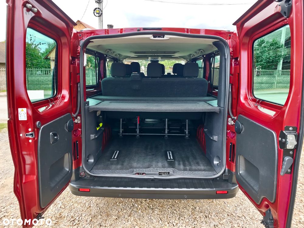 Renault Trafic 2.0 dCi Escapade - 32