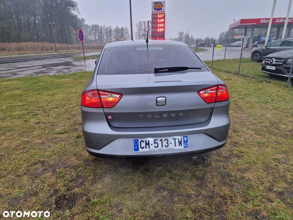 Seat Toledo ver-1-6-tdi-style - 7