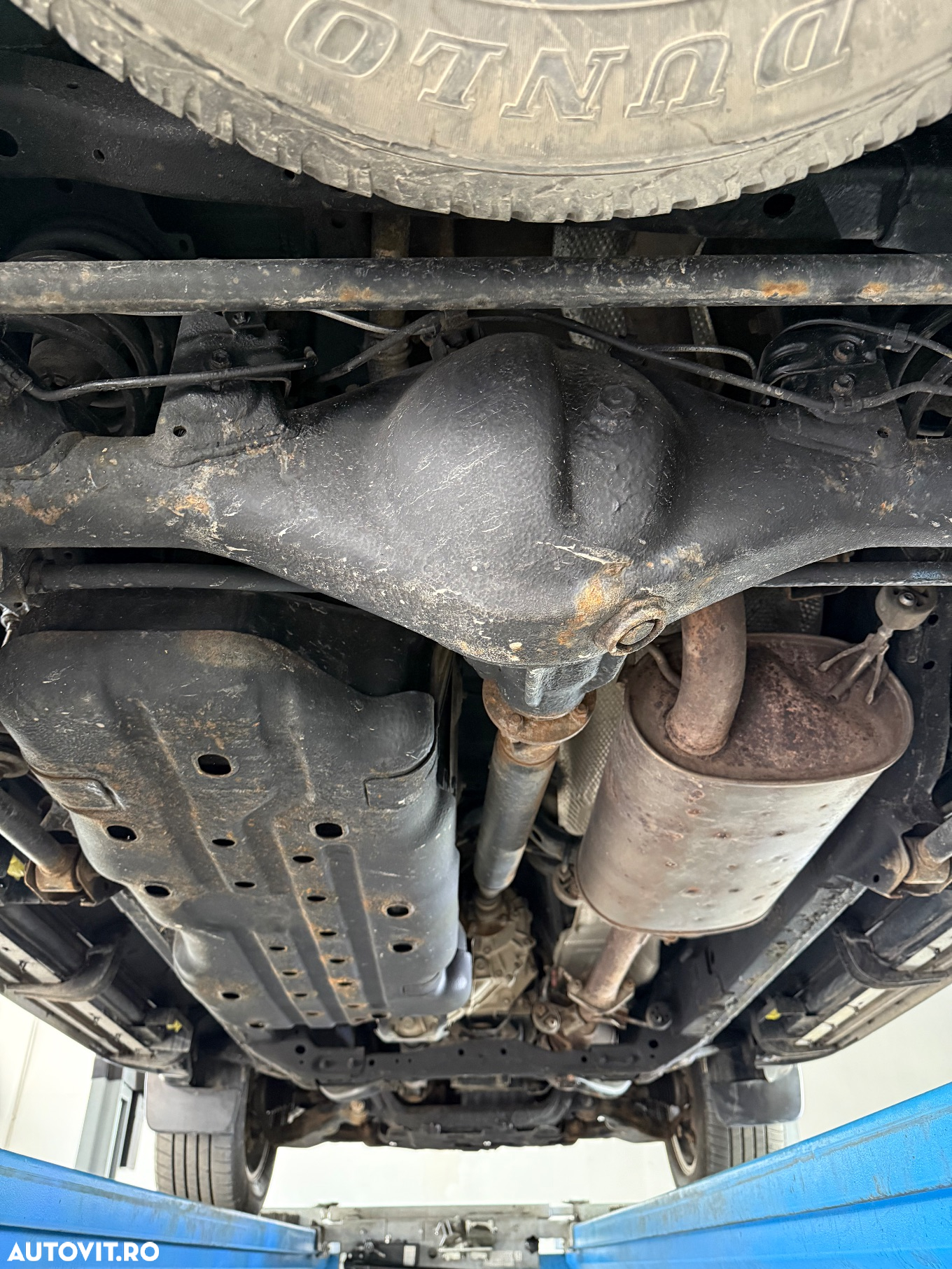 Toyota Land Cruiser 3.0l Turbo D-4D Aut. Luxury - 24