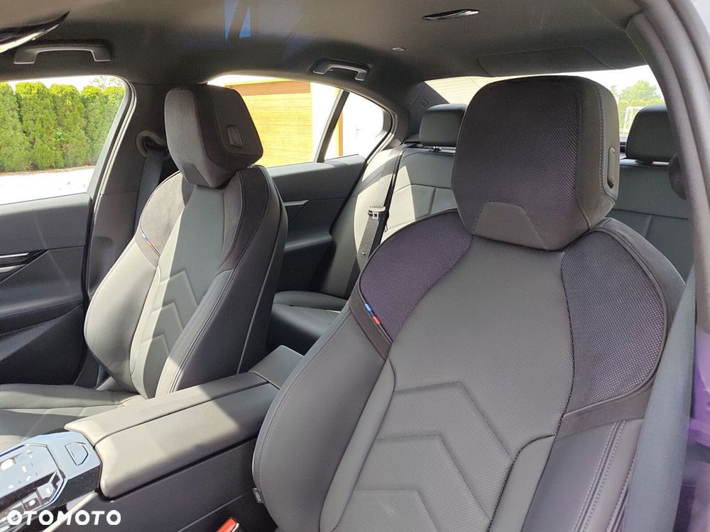 BMW Seria 5 520d xDrive mHEV M Sport - 13