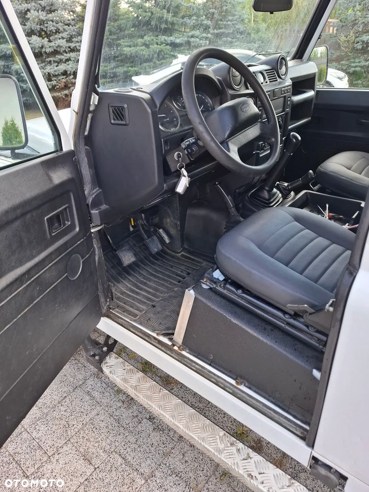 Land Rover Defender 2.2 TD4 E - 10
