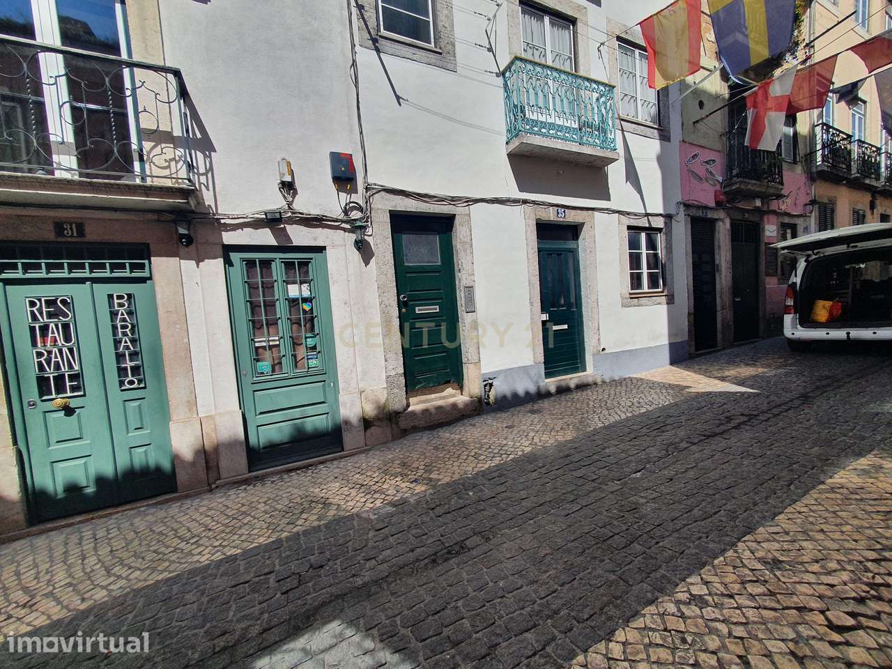 Prédio no Bairro Alto Remodelado com 3 Apartamentos e Loja, um Sonho p - Grande imagem: 3/60