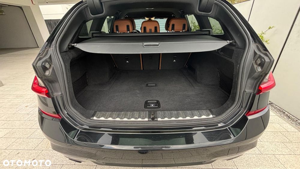 BMW Seria 3 330i Sport - 7