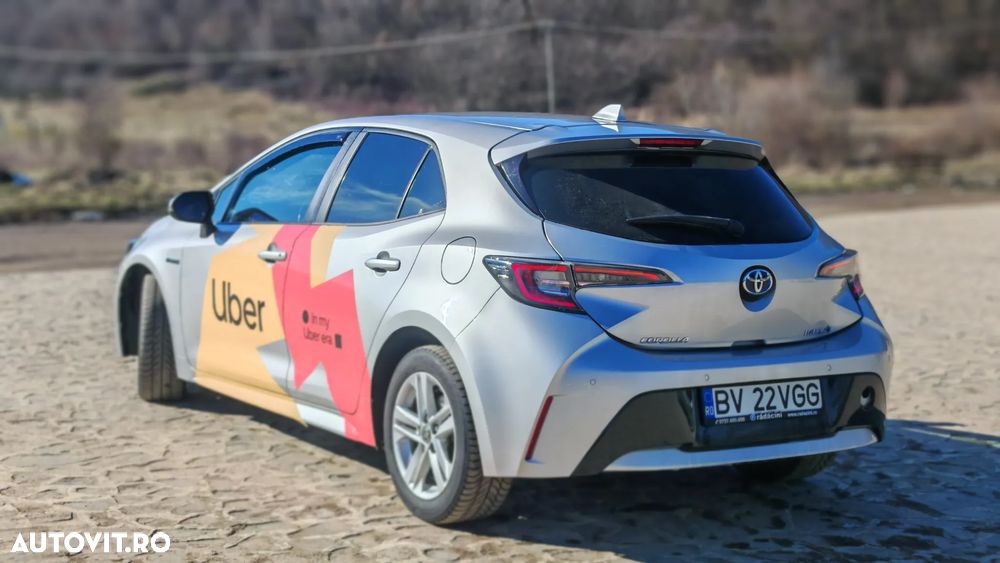 Toyota Corolla 1.8 HSD Business - 2