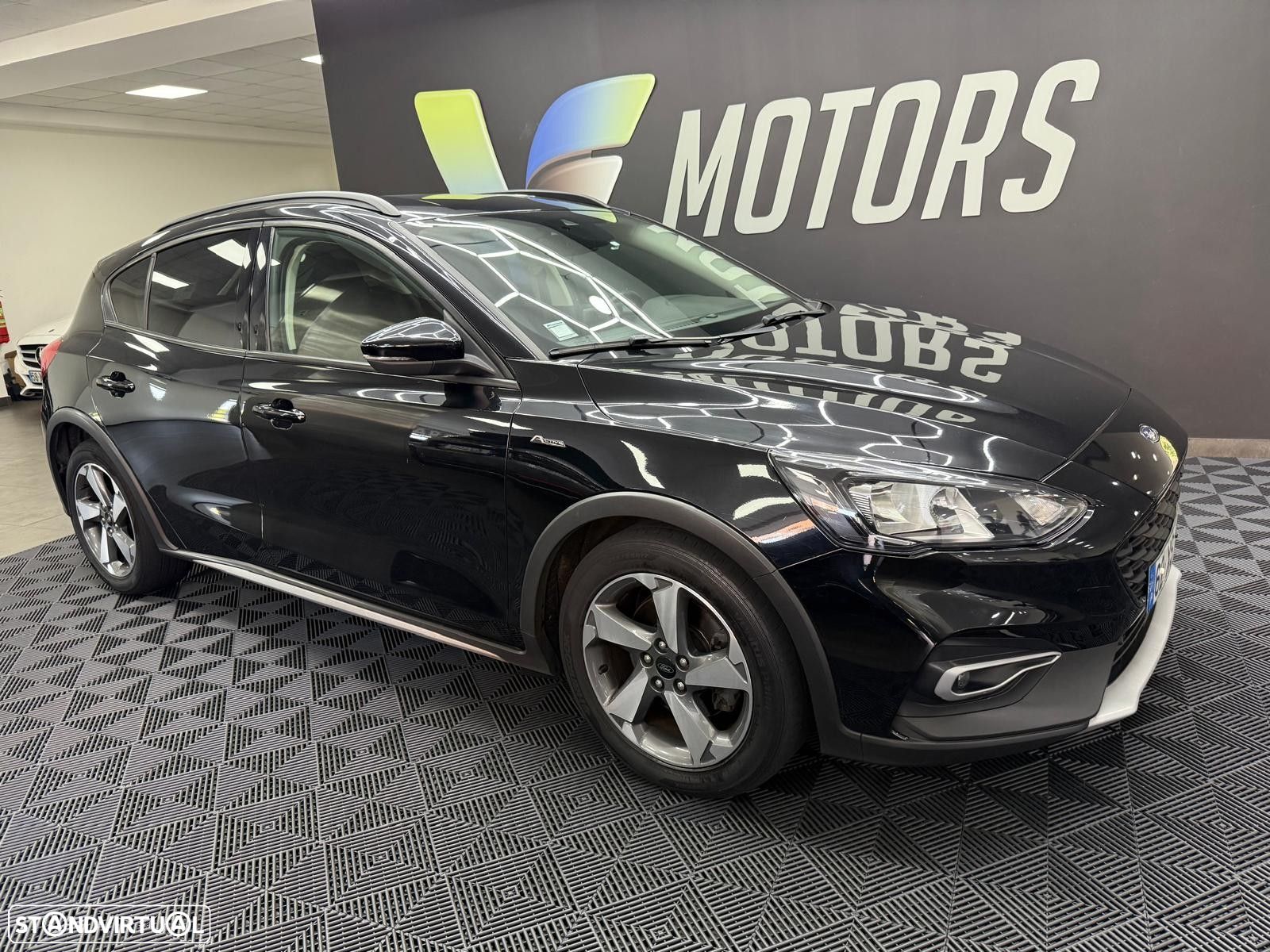 Ford Focus 1.0 EcoBoost Titanium - 1