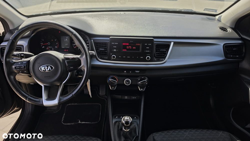Kia Rio 1.2 L - 5