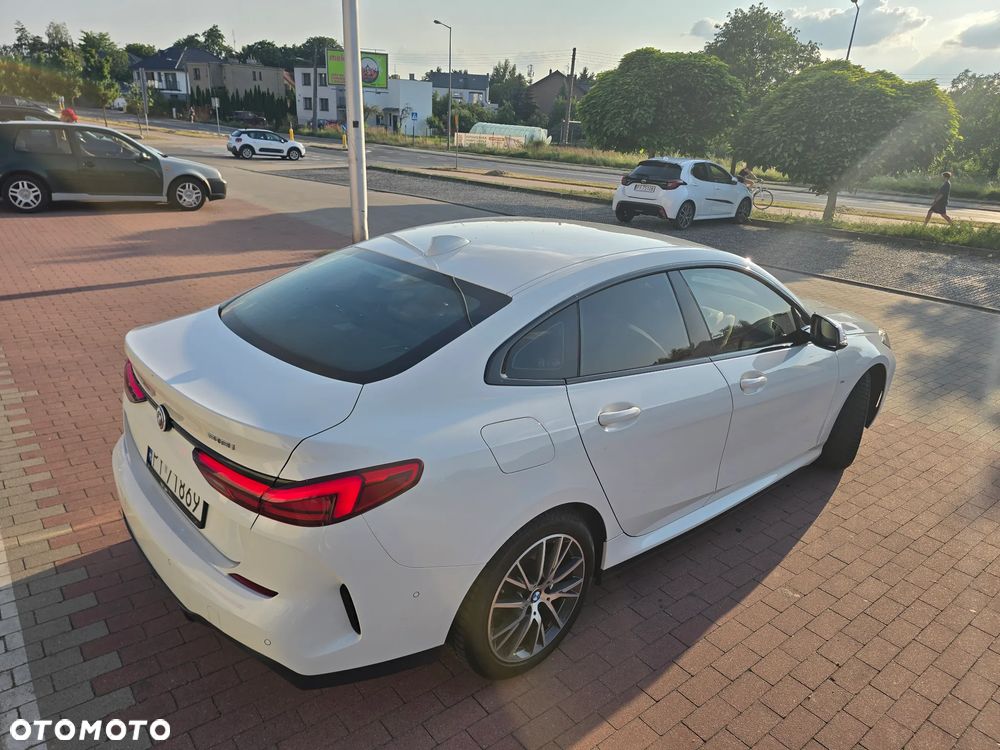 BMW Seria 2 218i M Sport - 4