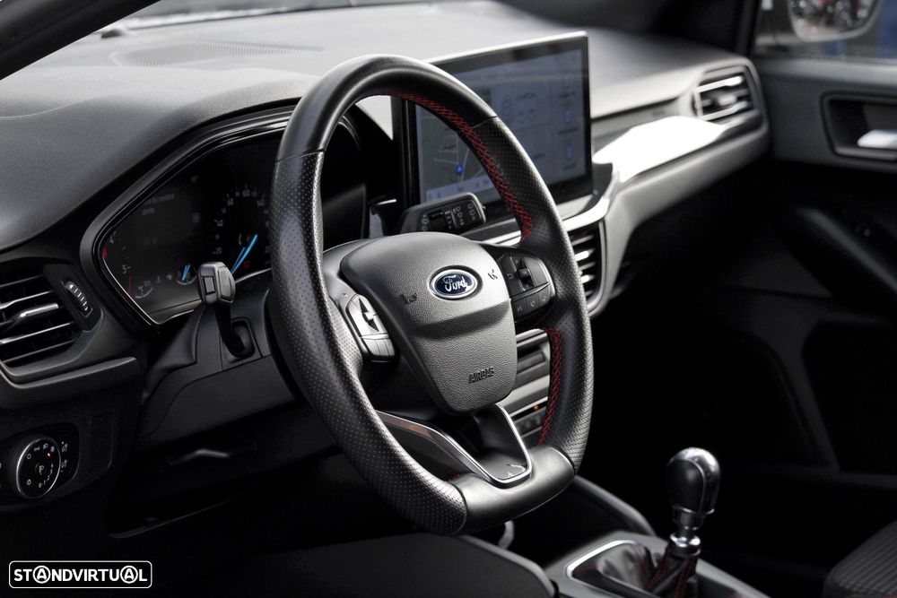 Ford Focus SW 1.5 TDCi EcoBlue ST-Line - 14