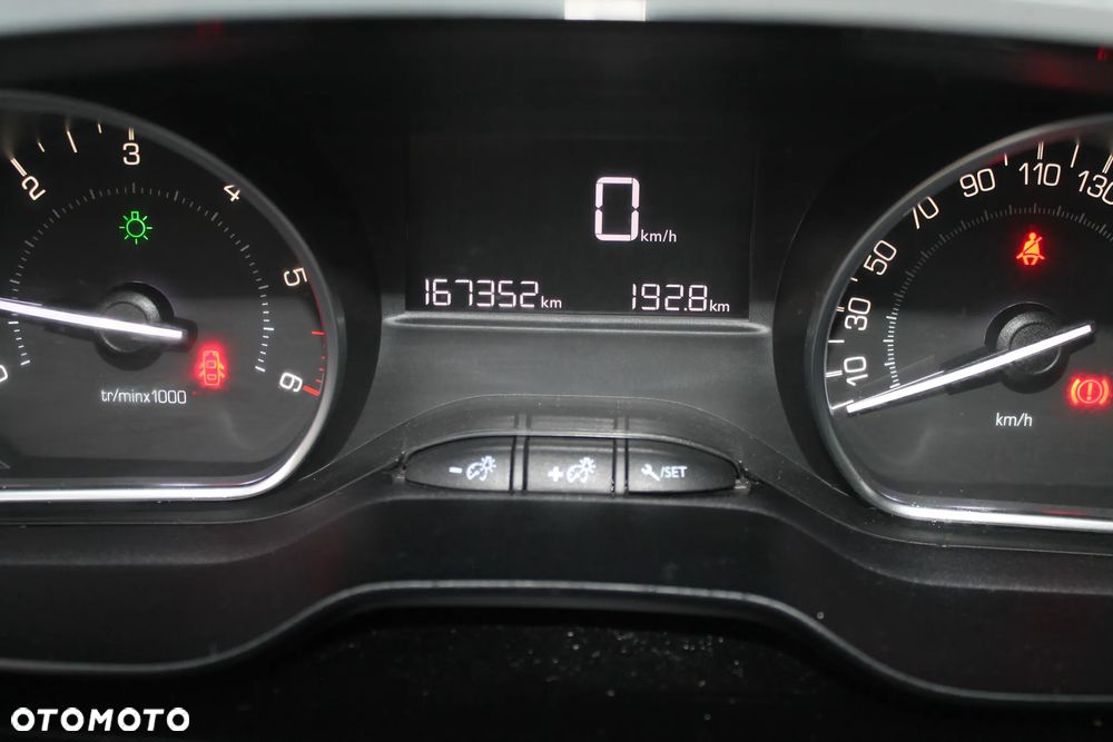 Peugeot 208 Blue-HDi 100 Stop&Start Style - 19