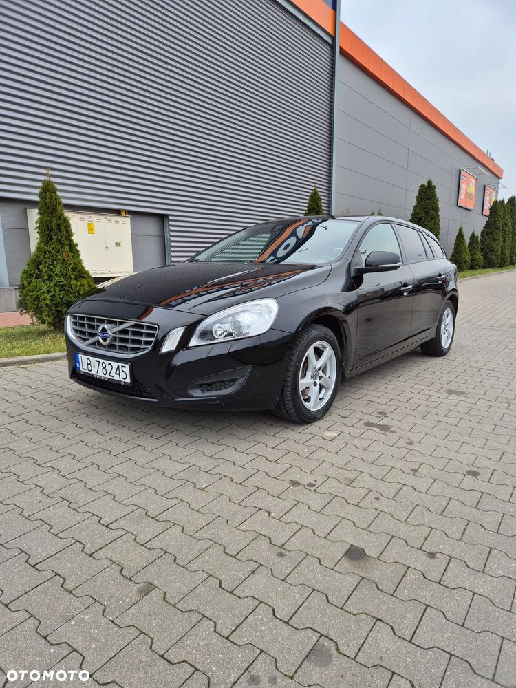 Volvo V60 D5 Momentum - 1