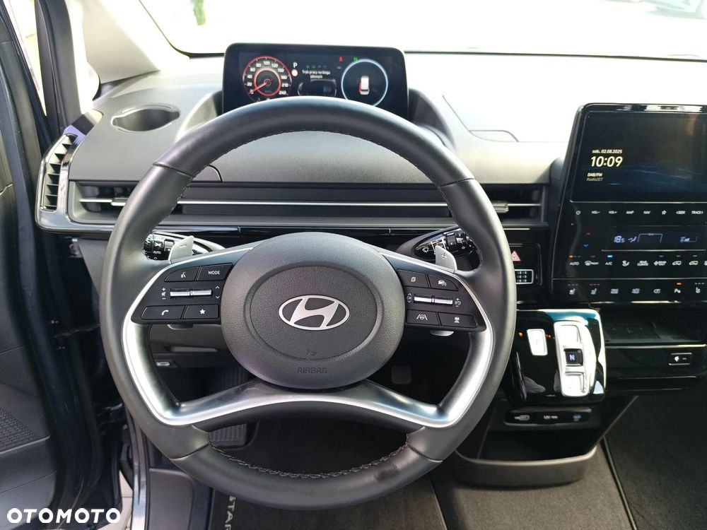 Hyundai Staria 1.6 T-GDI HEV Smart VIP - 12