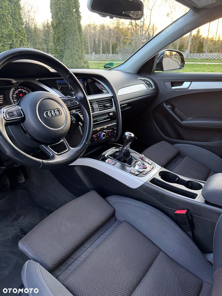 Audi A4 Allroad 2.0 TDI Quattro - 9