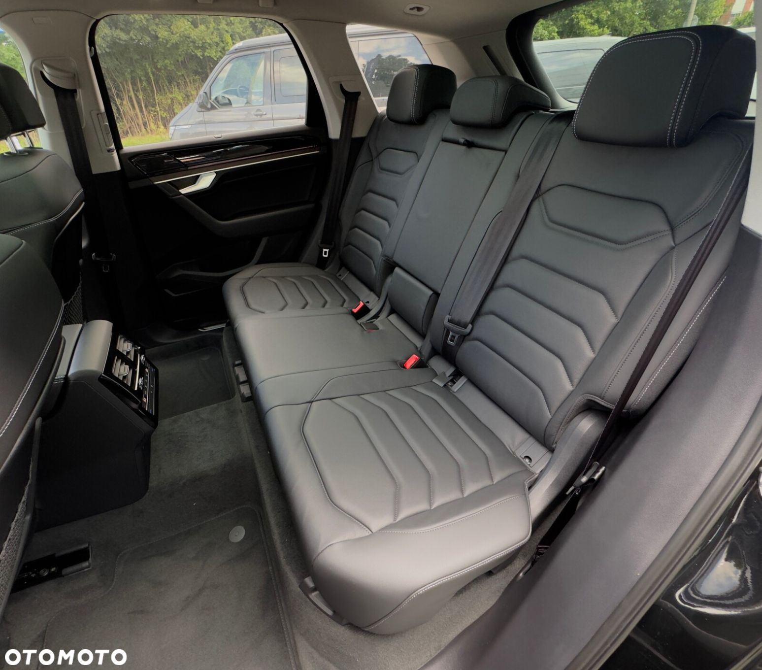 Volkswagen Touareg - 13