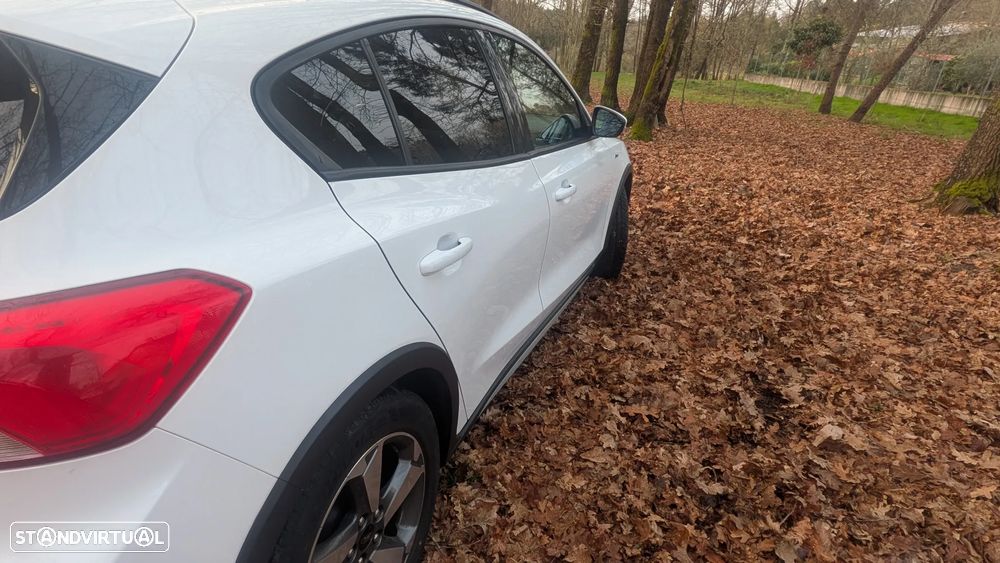 Ford Focus 1.5 TDCi ECOBlue Active X - 21