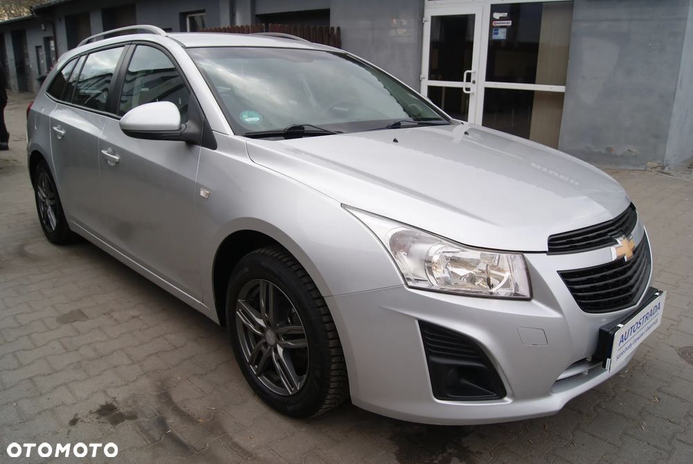 Chevrolet Cruze 1.6 LS - 6
